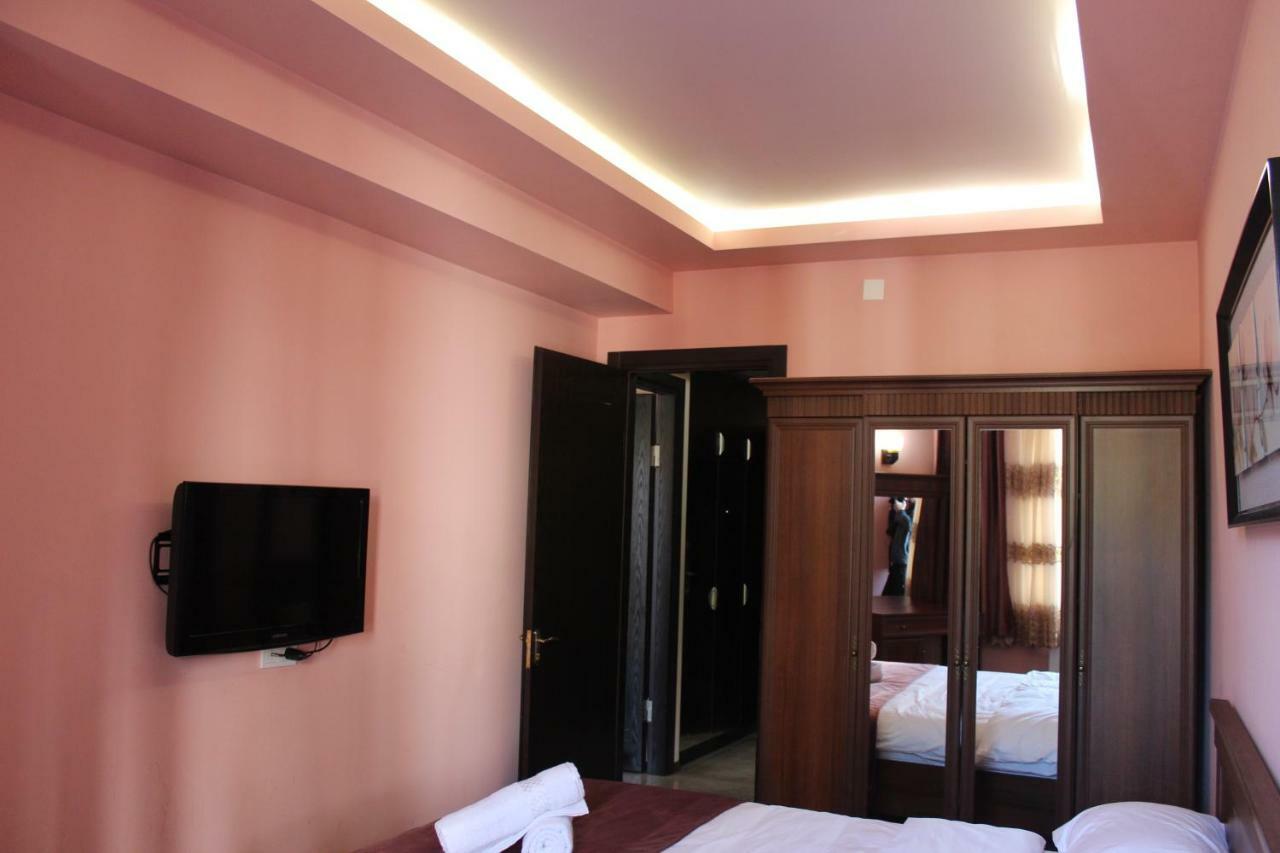 Batumi Apartment In Front Of Sheraton Exterior photo