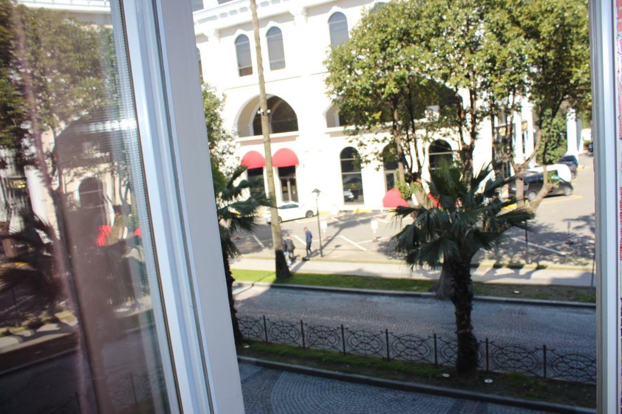 Batumi Apartment In Front Of Sheraton Exterior photo