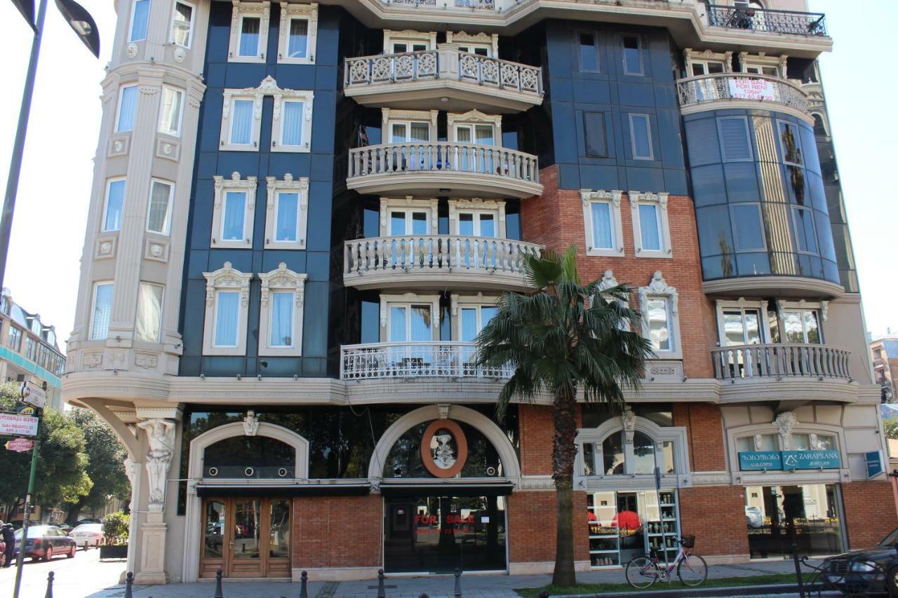 Batumi Apartment In Front Of Sheraton Exterior photo